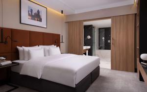 Cama o camas de una habitación en Radisson Collection Hotel, Warsaw