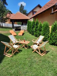 Zahrada ubytování Tara Apartmani Malešević - 1