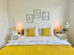 Een bed of bedden in een kamer bij Brunetti Villa Zlín