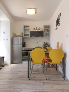 Kuchyň nebo kuchyňský kout v ubytování Apartmant Bionda Novi Vinodolski, cozy and nice apartment for 4 people in the city center