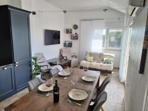 Posezení v ubytování Aksa Residences