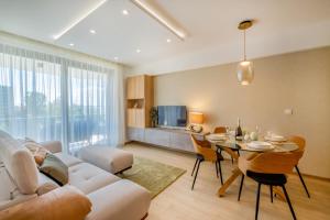 Posedenie v ubytovaní MyFlat Coral 64 Premium Apartment