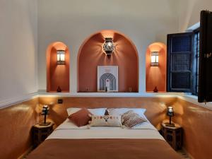 Postel nebo postele na pokoji v ubytování Riad les Rêves d'Amélie