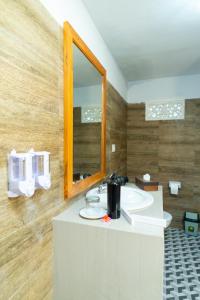 Bilik mandi di Sundi Hill Cottage