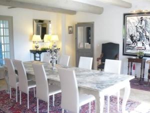 Χώρος καθιστικού στο Les Templiers - Petit BIZERTY 36 pers (Mas privé) - 2 piscines - Salle 200 m²