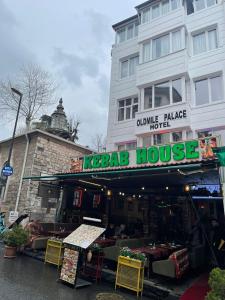 The building in which a szállodákat is located
