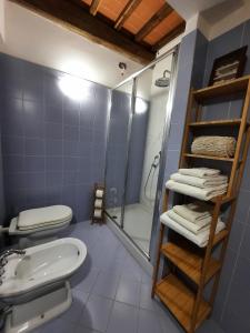A bathroom at BELLA TUSCANY - Residence