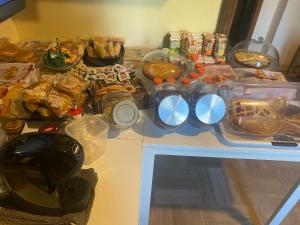 Jedlo v ubytovaní bed & breakfast alebo blízkom okolí