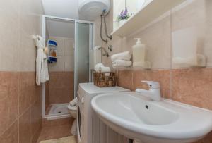 Kúpeľňa v ubytovaní Heritage Palace LIŠTUN + 25 fotografií