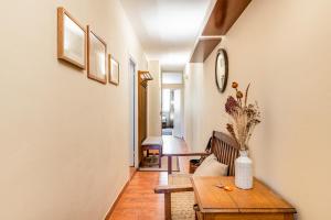 Posedenie v ubytovaní Mercato di Sant'Ambrogio cozy apartment