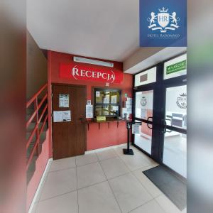 Predvorje ili recepcija u objektu HOTEL RADOMSKO