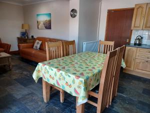 Köök või kööginurk majutusasutuses Dunroaming Cottage