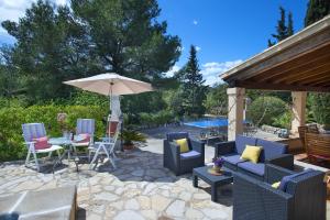 Bazén v ubytovaní Owl Booking Villa Teo - Rustic Stay alebo v jeho blízkosti