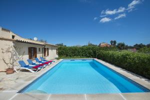 Bazén v ubytovaní Owl Booking Villa Teo - Rustic Stay alebo v jeho blízkosti