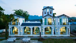 Gedung tempat hotel berlokasi