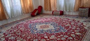 Letto o letti in una camera di Mir manzil