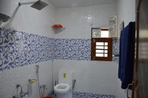 Ένα μπάνιο στο Mir manzil