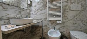 Koupelna v ubytování IL GIGLIO B&B
