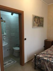 A bathroom at Villa Rita Még 34 kép