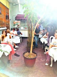 Huéspedes de Hotel Class Colonial