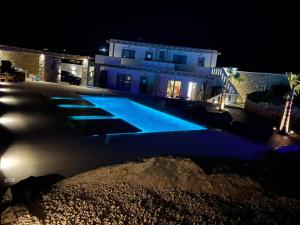 Imagen de la galería de Granite Village Mykonos, en Ano Mera