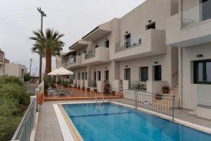 The swimming pool at or close to Aspri Petra Apartments