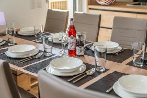 Nápoje v ubytovaní Appartement Alpengefühl am Dachstein
