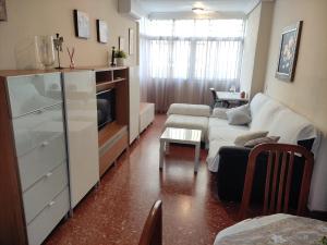 Posteľ alebo postele v izbe v ubytovaní Amplio piso junto a Playa Victoria