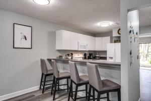 Afbeelding uit fotogalerij van The Nutty Squirrel! in Jacksonville