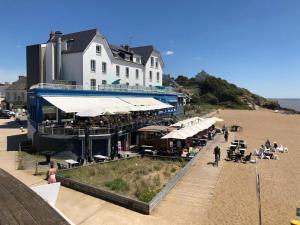 Gallery image of Résidence Fort de l'Eve - Studio 300m plage M Hulot, chemin côtier, commerces - St Marc sur Mer proche La Baule Pornichet in Saint-Nazaire