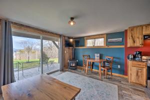 Gallery image of Cozy Condo Ski-In and Out with Burke Mountain Access! in East Burke