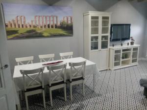 Telewizja i/lub zestaw kina domowego w obiekcie Casa Rural La Plata