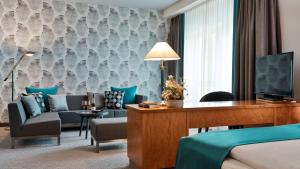 Sjónvarps- og/eða afþreyingartæki á Dorint Hotel Dresden