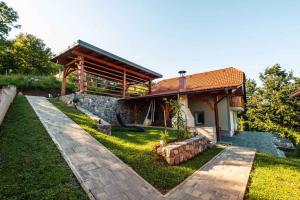 Photo de la galerie de l'établissement Holiday home in Dvor Kranjska Krain 42901, à Dvor