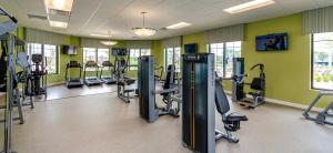 Fitness centrum a/nebo fitness zařízení v ubytování 3 Bed condo Resort 4 miles - Disney