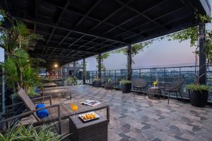 Balkón nebo terasa v ubytování Hanoi Paon Hotel & Spa