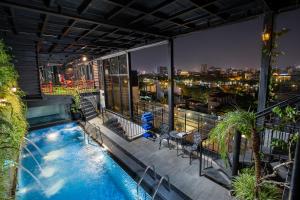 Bazén v ubytování Hanoi Paon Hotel & Spa nebo v jeho okolí