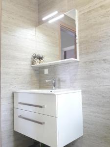 Bilik mandi di Dolce Novalja +33 gambar
