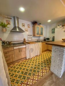 Gallery image of La casa de Payán con parking gratuito! in Camas