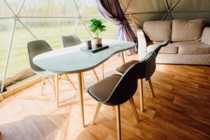 Beavers Retreat Glamping的休息区