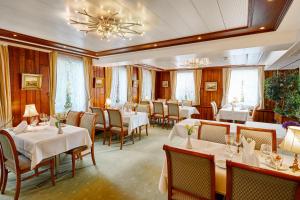 Istumisnurk majutusasutuses Hotel & Spezialitätenrestaurant zur Linde