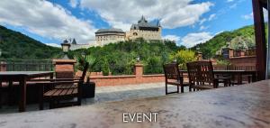 O vedere generală la munți sau o vedere la munte luată de la acest hotel