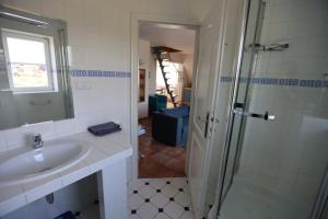 Koupelna v ubytování Ferienwohnung Drachen + 25 fotografií