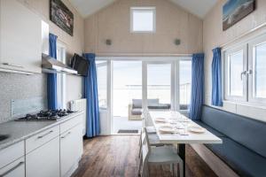 フラウウェンポルデルにあるStrandbungalows Vrouwenpolderのギャラリーの写真