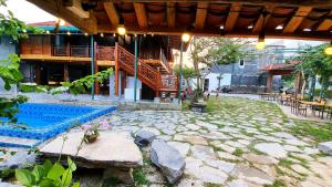 Πισίνα στο ή κοντά στο Ha Giang Loop Hostel & Tours