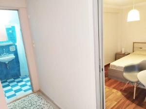 雅典的住宿－Athens 5th floor studio, huge balcony, view, near stores and park，相簿中的一張相片