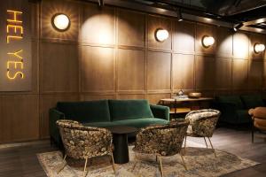 Posezení v ubytování Solo Sokos Hotel Helsinki