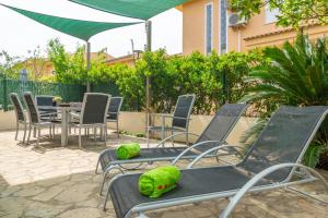 Vonkajšia záhrada v ubytovaní Els Pins -Port d'Alcudia-