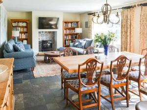 A seating area at Milburn House