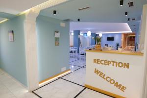 The lobby or reception area at Oceanic Overview Suites